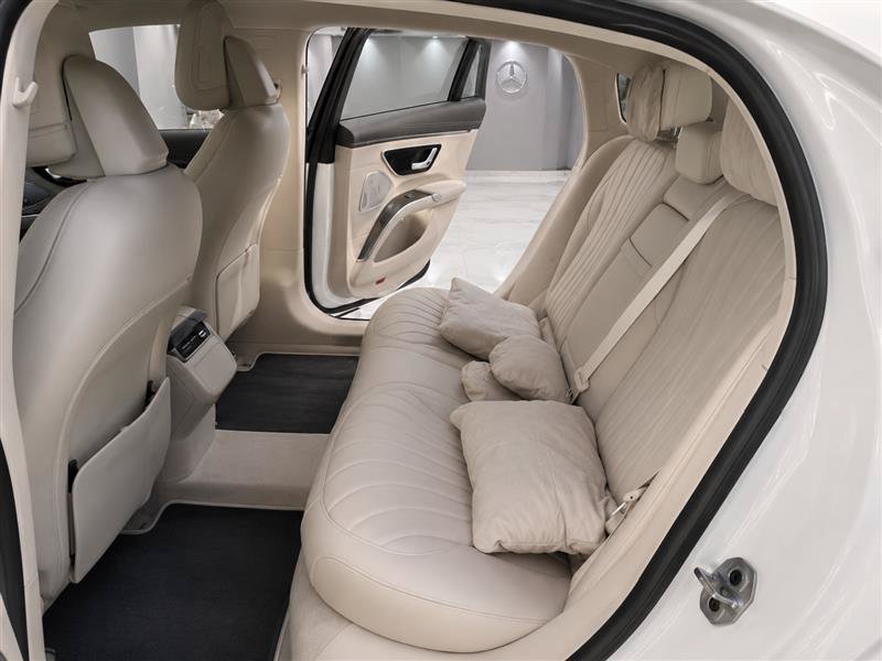 Used 2023 Mercedes-Benz EQS 450+ Sedan image 8
