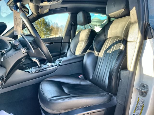 Used 2023 Maserati Levante Modena image 15