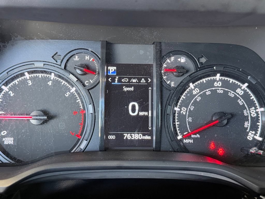Used 2021 Toyota 4Runner SR5 AWD/4WD image 27