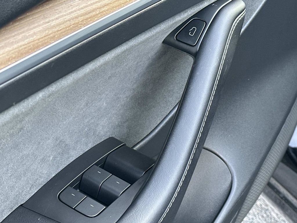 Used 2022 Tesla Model 3 Performance image 21