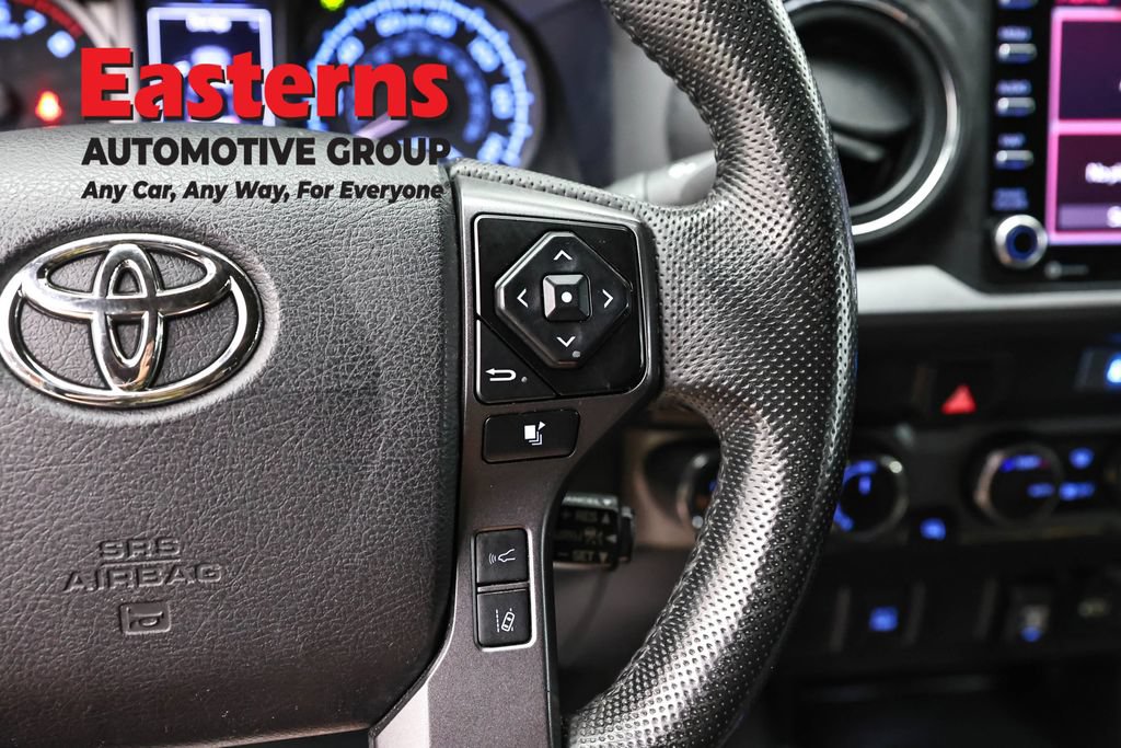 Used 2022 Toyota Tacoma TRD Sport AWD/4WD image 16