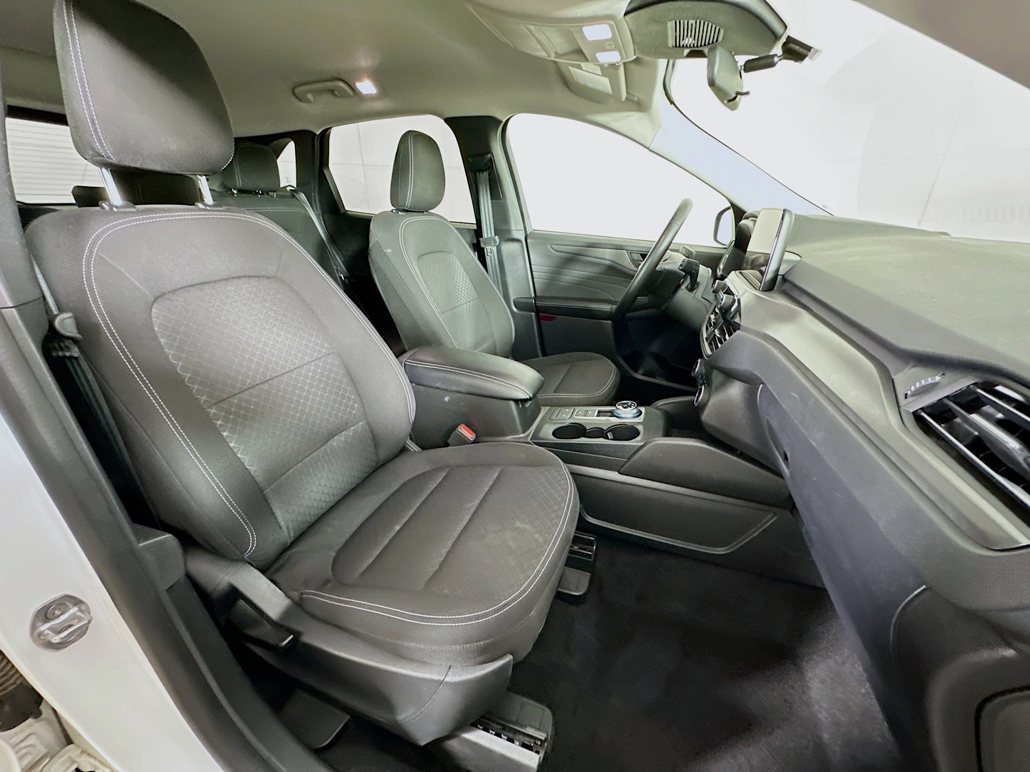 Used 2024 Ford Escape Active FWD image 30
