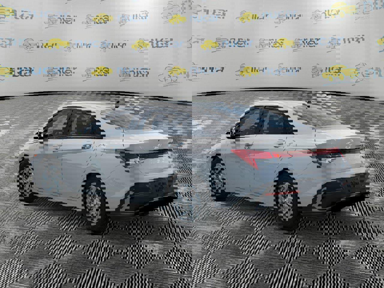 New 2026 Hyundai Elantra SE image 5