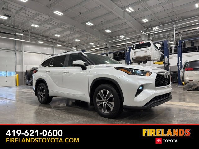 Certified 2024 Toyota Highlander AWD