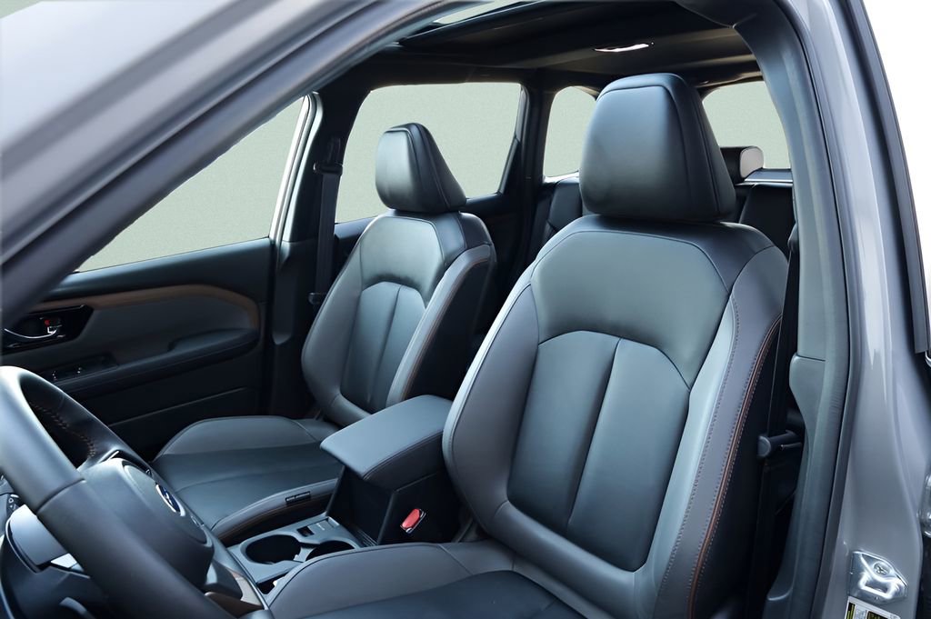 Used 2025 Subaru Forester Sport image 19