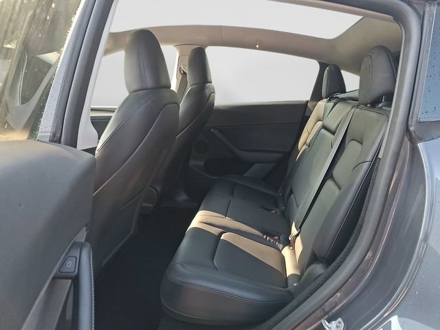 Used 2023 Tesla Model Y Long Range AWD/4WD image 10