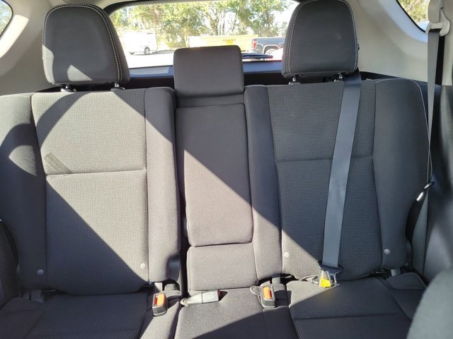 Used 2018 Toyota RAV4 XLE image 5