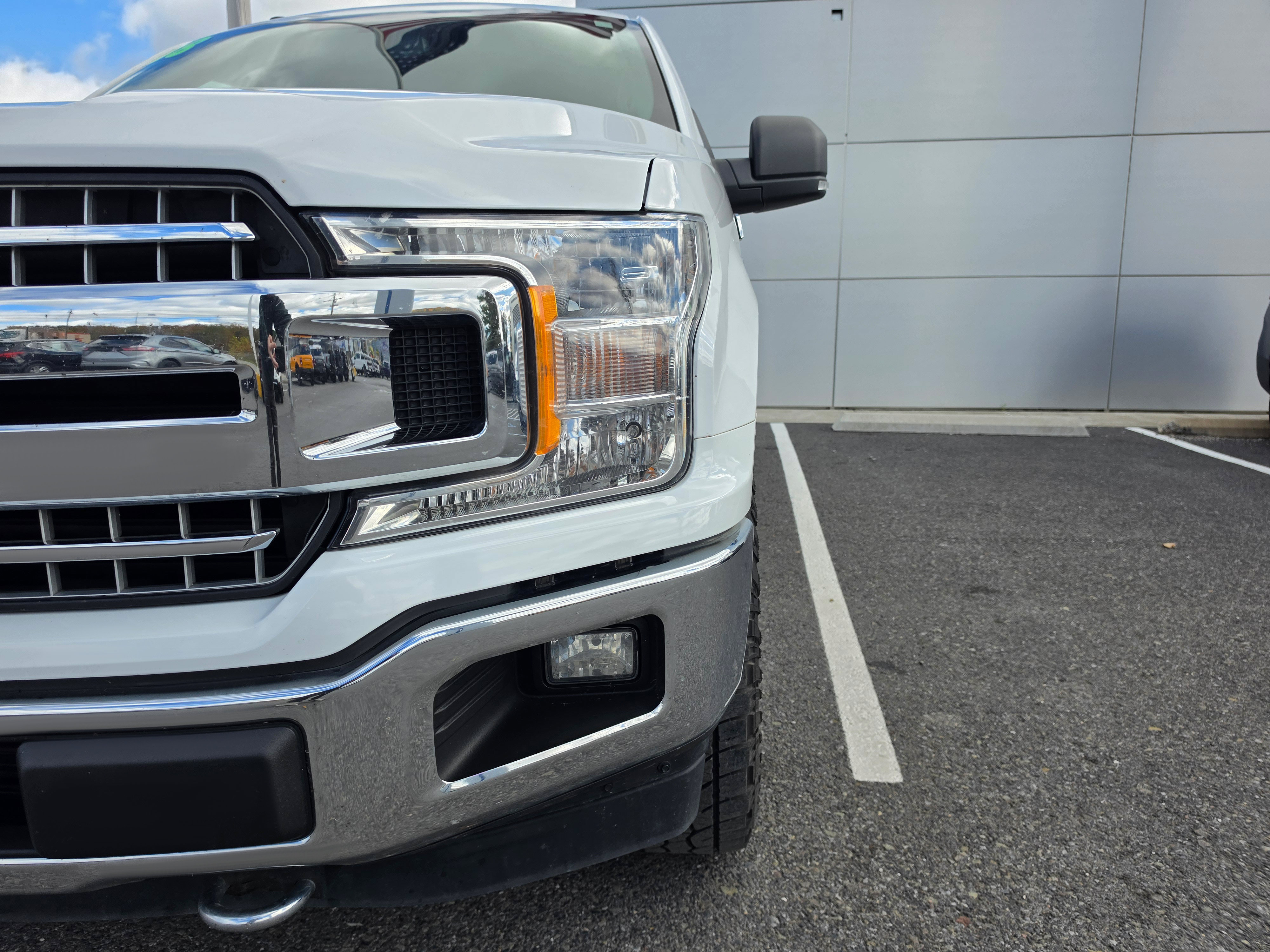 Used 2018 Ford F150 XLT w/ Equipment Group 302A Luxury AWD/4WD image 10