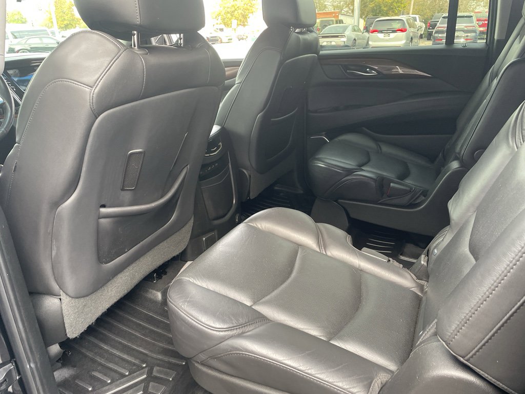 Used 2018 Cadillac Escalade ESV Luxury AWD/4WD image 8
