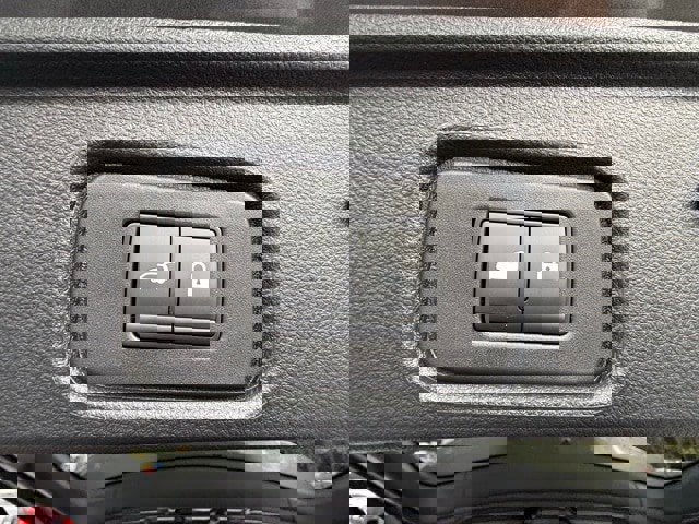 New 2025 Nissan Pathfinder SV image 18