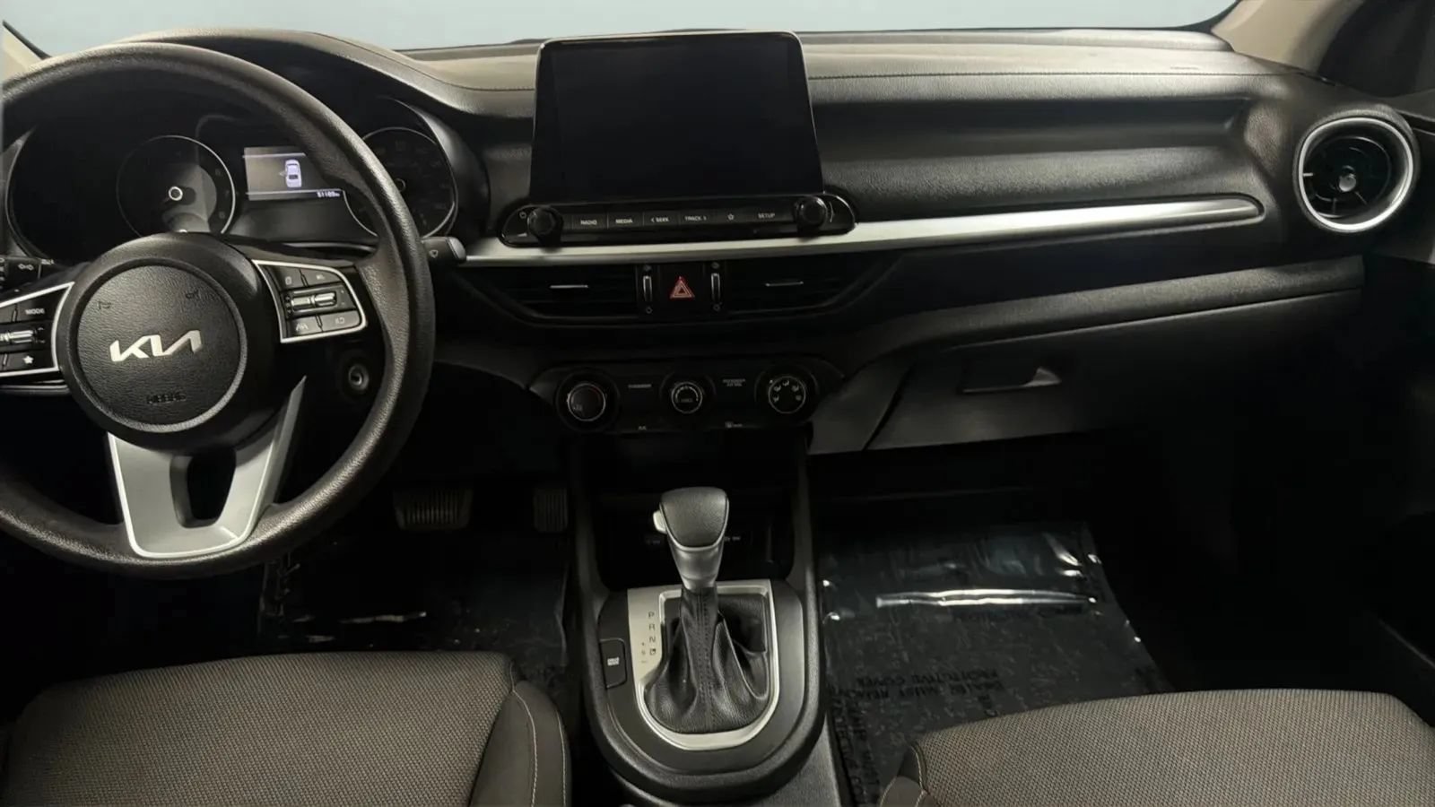 Used 2023 Kia Forte LX FWD image 16