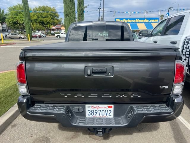 Used 2020 Toyota Tacoma TRD Off-Road w/ TRD Premium Off Road Package AWD/4WD image 10