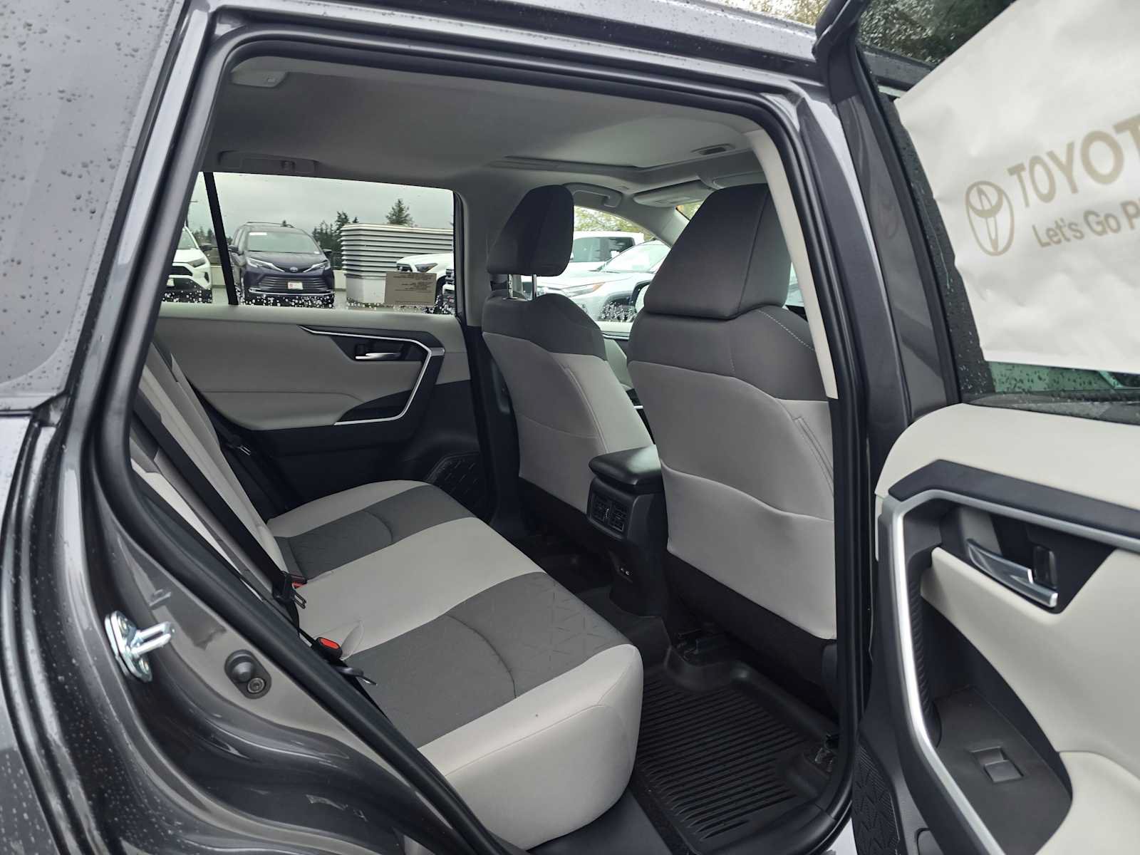 Certified 2025 Toyota RAV4 XLE w/ Convenience Package AWD/4WD image 14