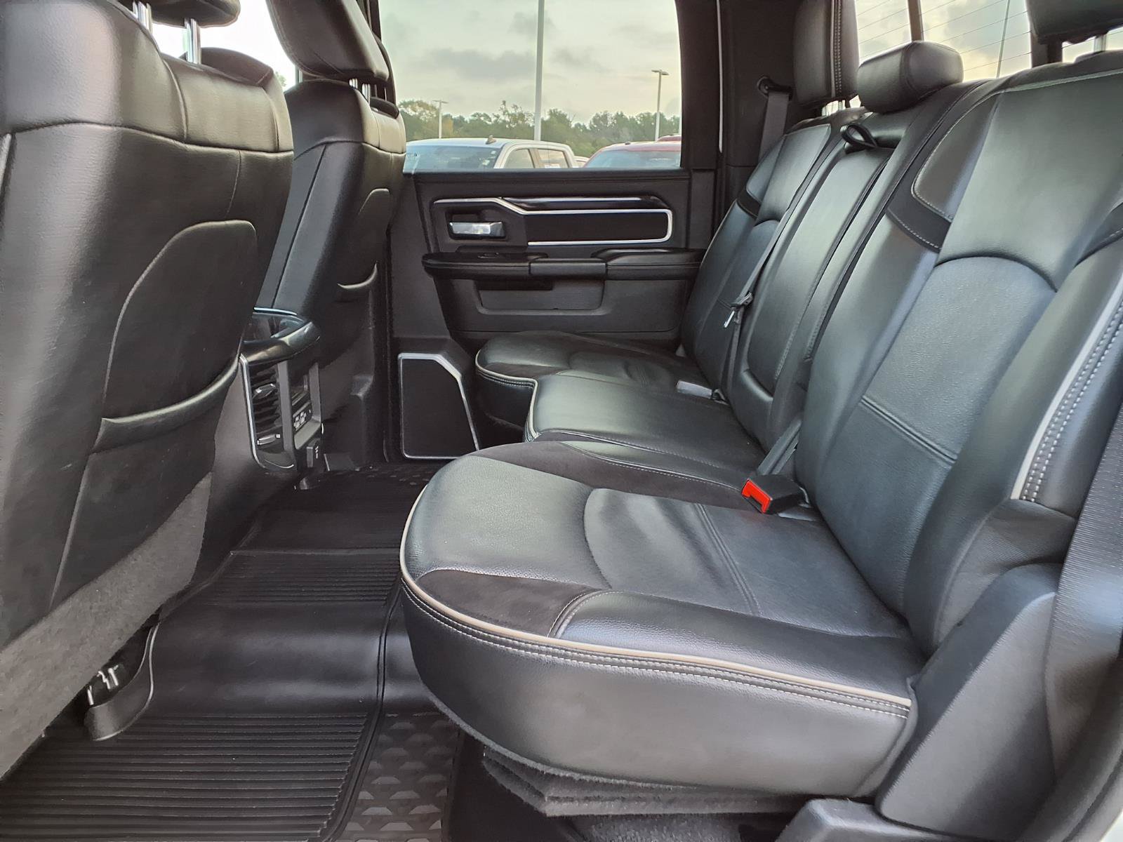 Used 2022 RAM 3500 Laramie AWD/4WD image 18