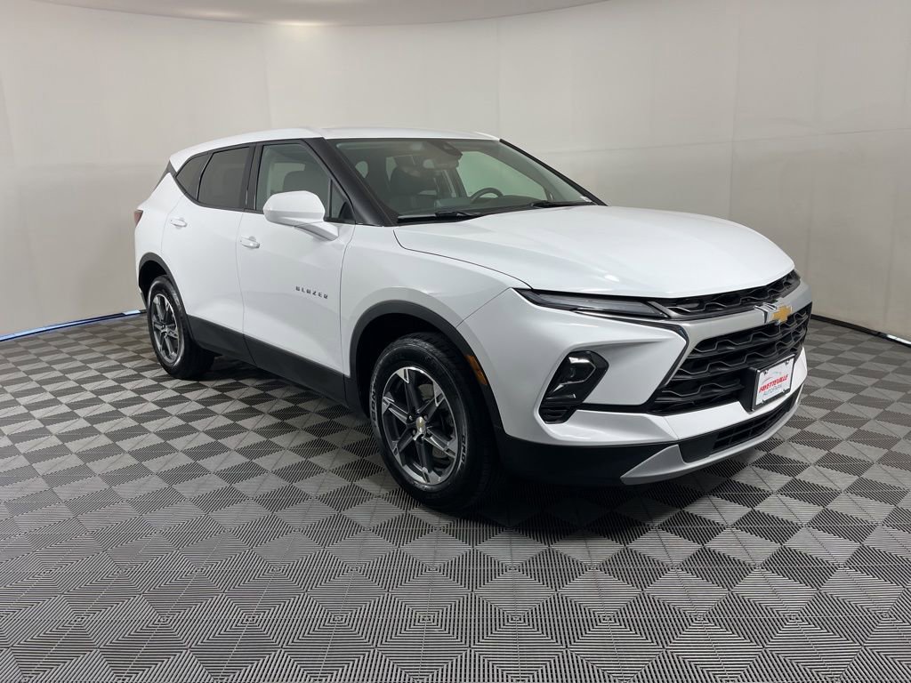 Certified 2025 Chevrolet Blazer LT image 6