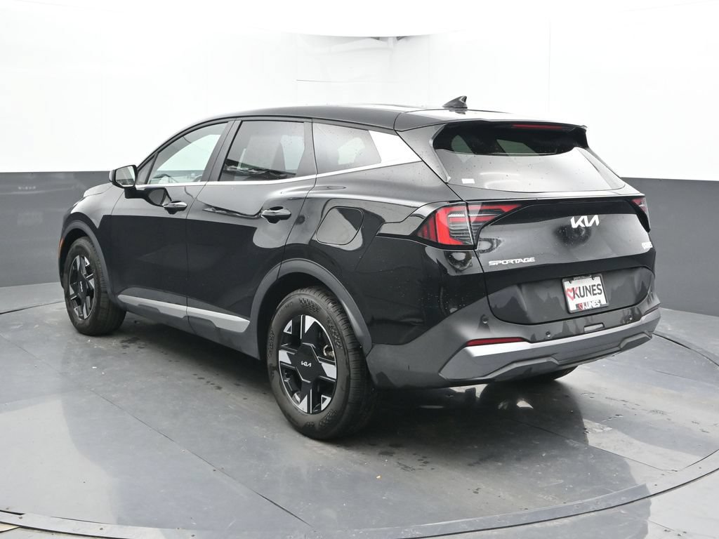 Used 2026 Kia Sportage LX FWD image 11