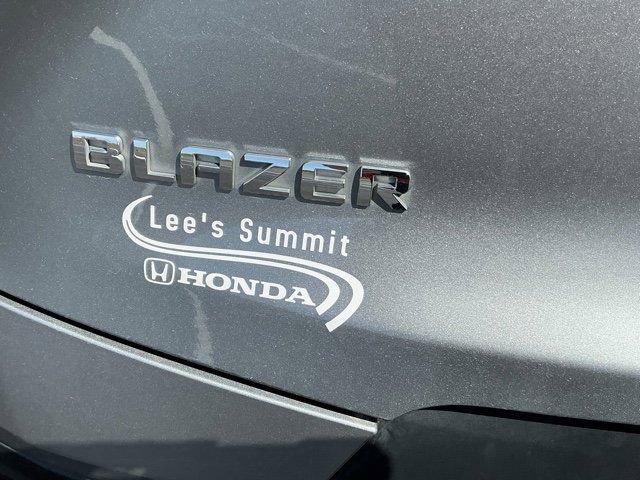 Used 2025 Chevrolet Blazer LT FWD image 6