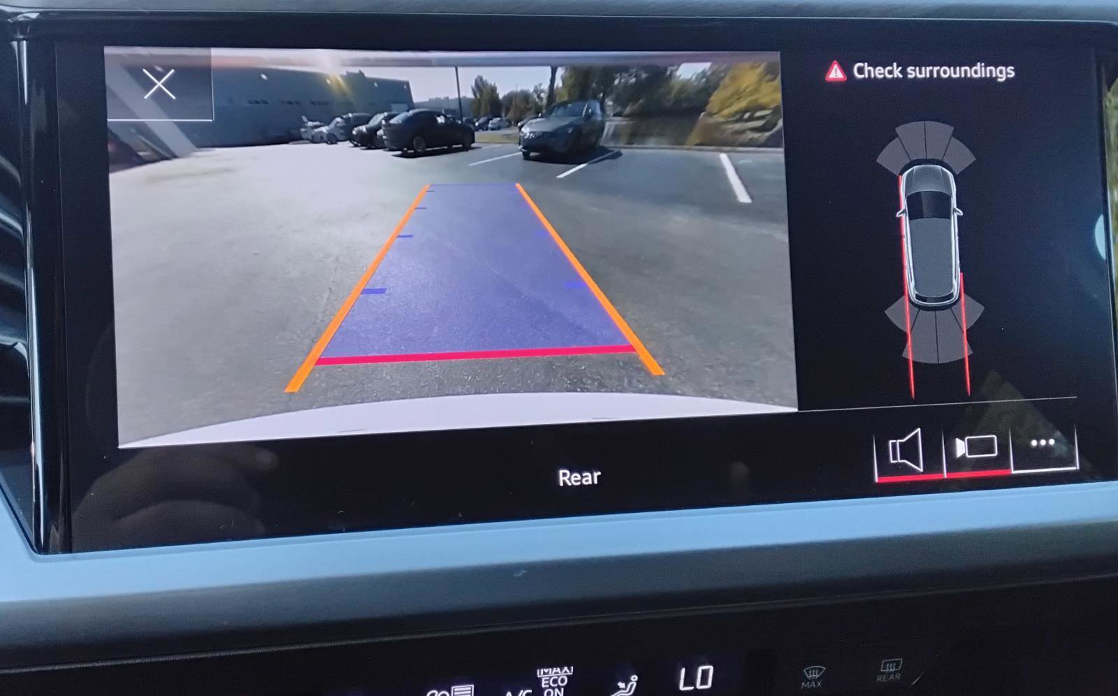 Certified 2023 Audi Q4 e-tron Premium w/ Convenience Package image 29