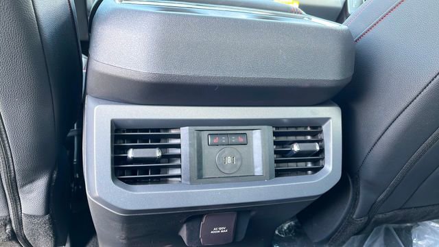 New 2025 Ford F250 Lariat w/ Lariat Ultimate Package image 91