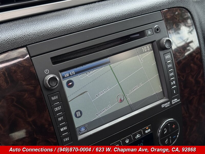 Used 2014 GMC Yukon XL Denali AWD/4WD image 17