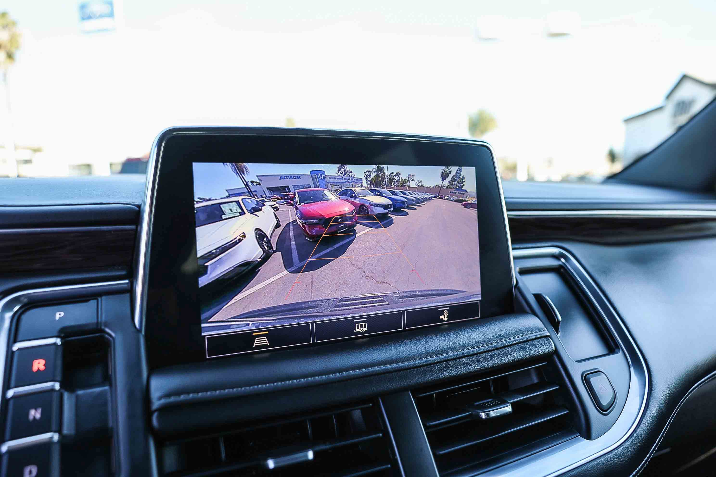 Used 2021 Chevrolet Tahoe Z71 w/ Max Trailering Package image 16