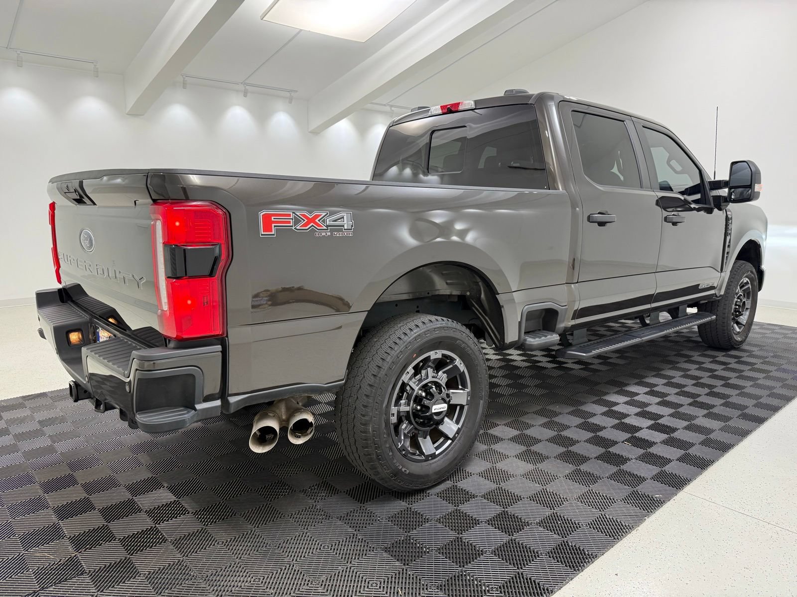 Used 2024 Ford F250 XL w/ STX Appearance Package AWD/4WD image 6