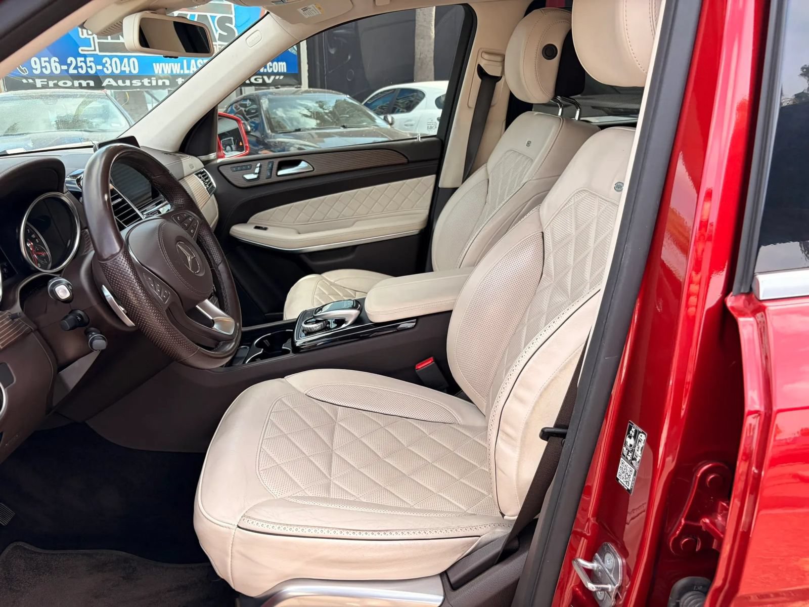 Used 2019 Mercedes-Benz GLS 550 4MATIC image 23