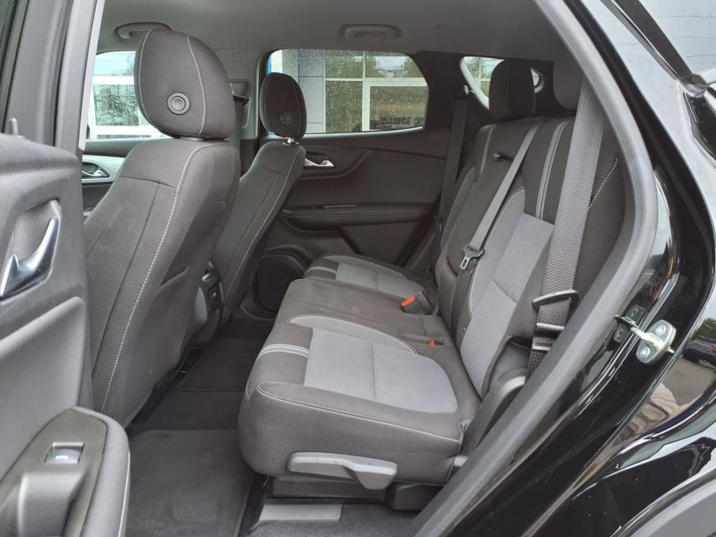 Used 2023 Chevrolet Blazer LT image 8
