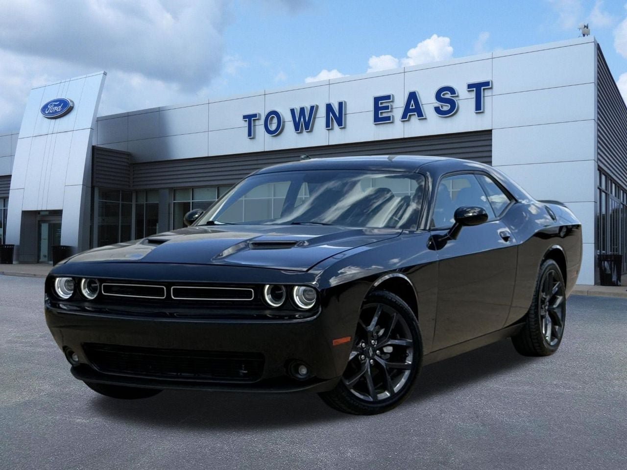 Used 2021 Dodge Challenger SXT w/ Blacktop Package