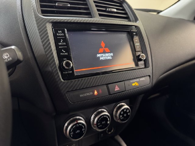 Used 2025 Mitsubishi Outlander Sport ES AWD/4WD image 12