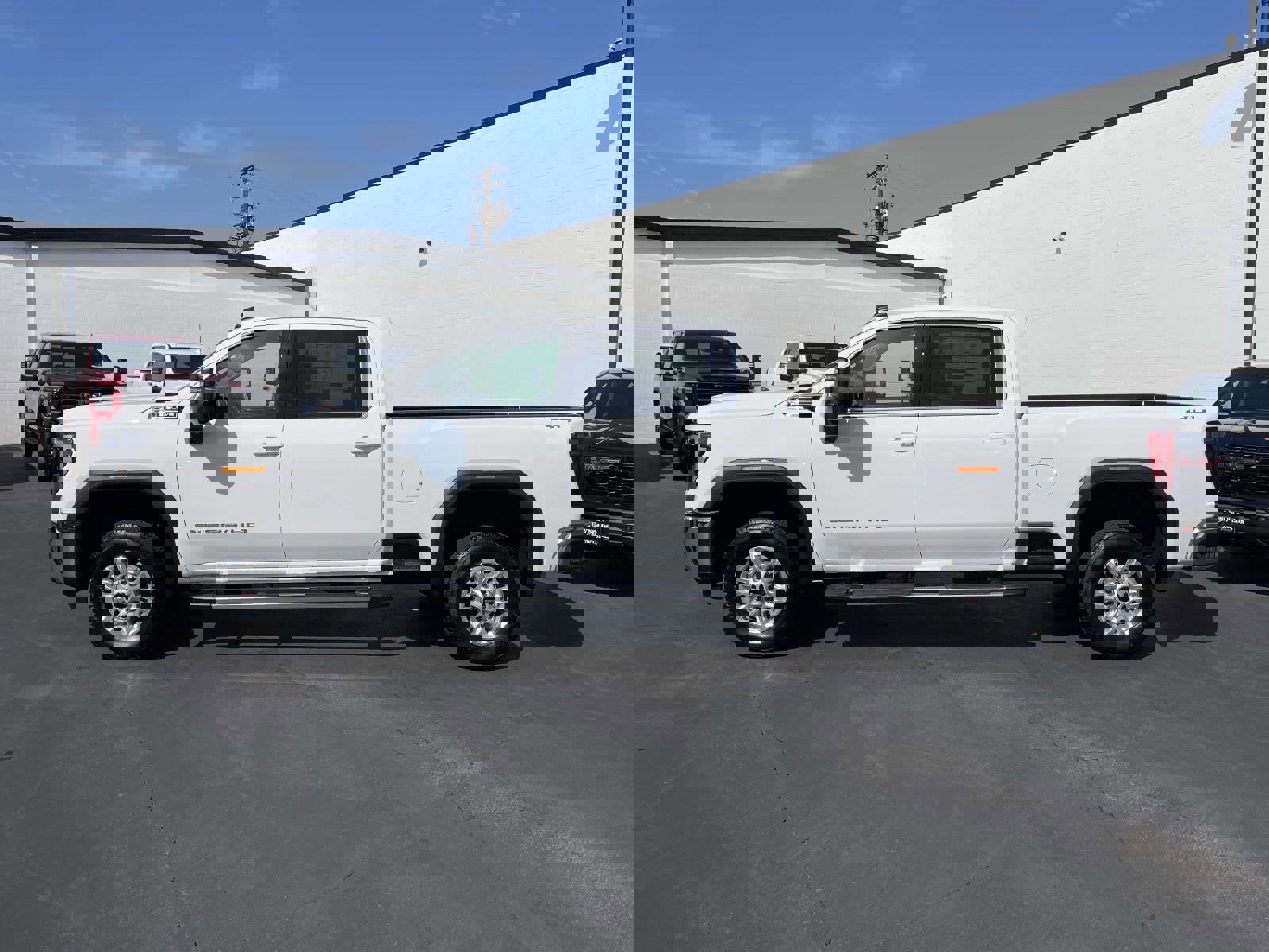 New 2026 GMC Sierra 2500 SLE w/ SLE Value Package; image 3