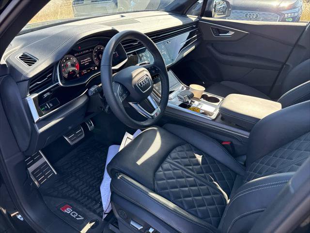 Used 2025 Audi SQ7 Premium Plus AWD/4WD image 5