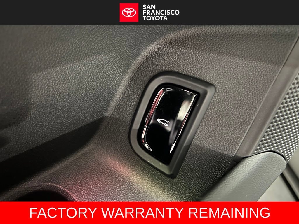 Used 2024 Cadillac Lyriq Luxury RWD image 42