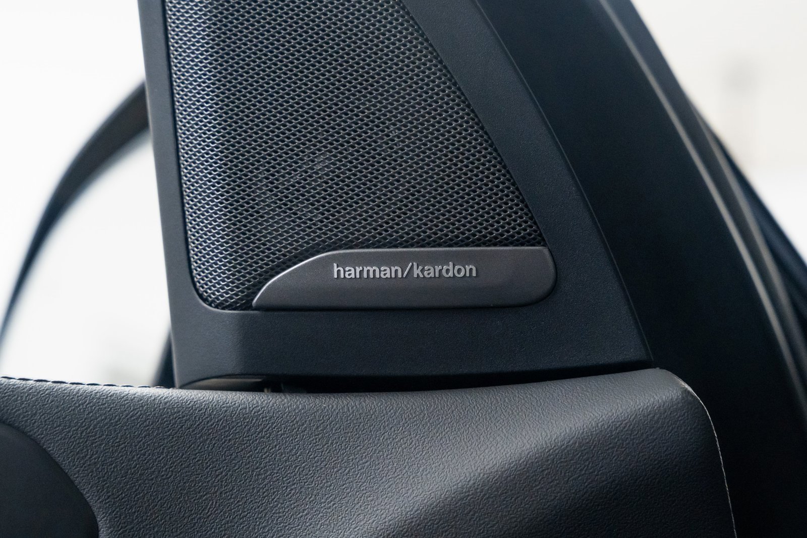 Used 2023 BMW X7 M60i w/ Executive Package image 14