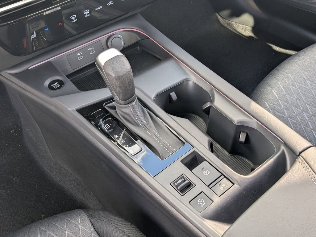 New 2026 Nissan Sentra SV w/ SV Convenience Package FWD image 21