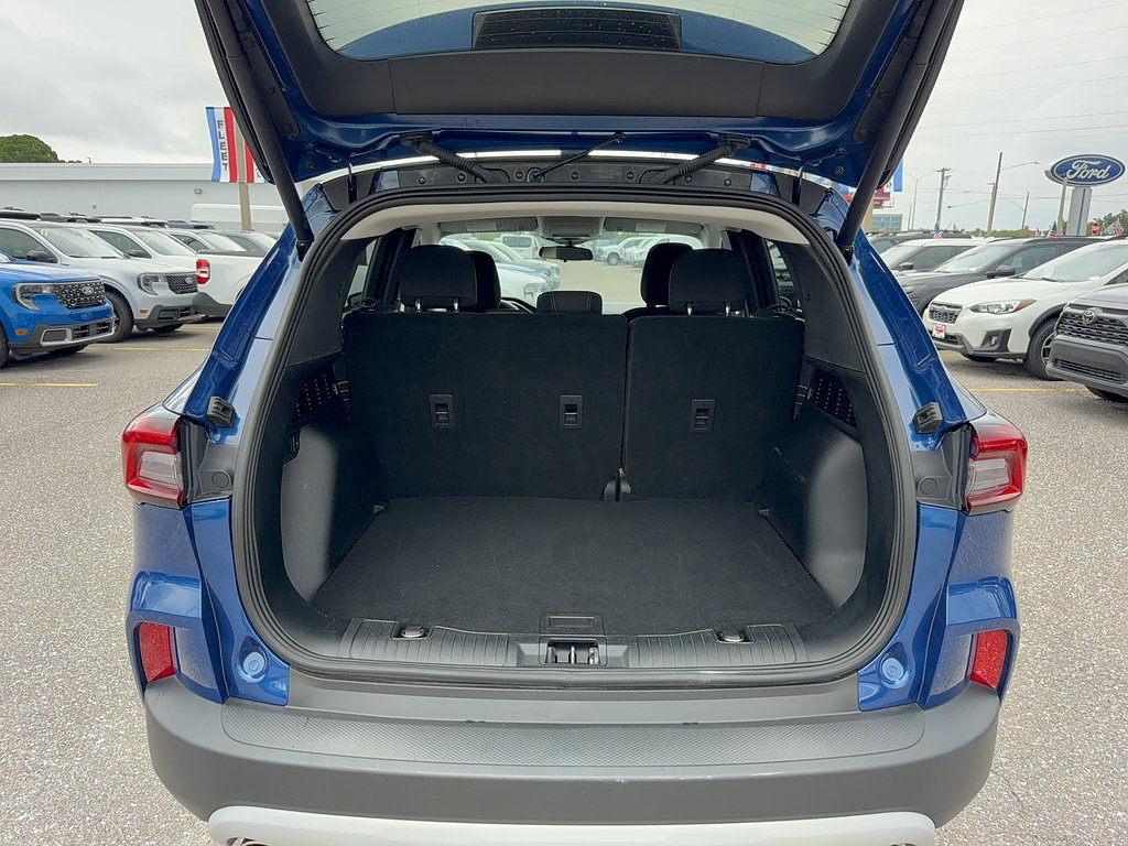 Certified 2023 Ford Escape Active AWD/4WD image 7