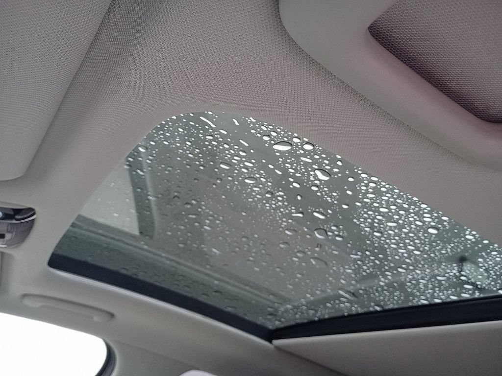 New 2026 Kia Sorento S w/ S Panoramic Sunroof Package FWD image 10