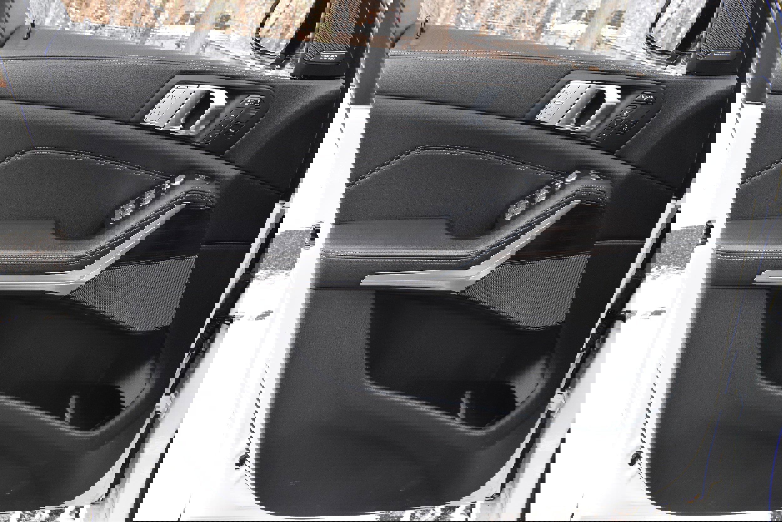 Used 2020 BMW X7 xDrive40i w/ M Sport Package image 22