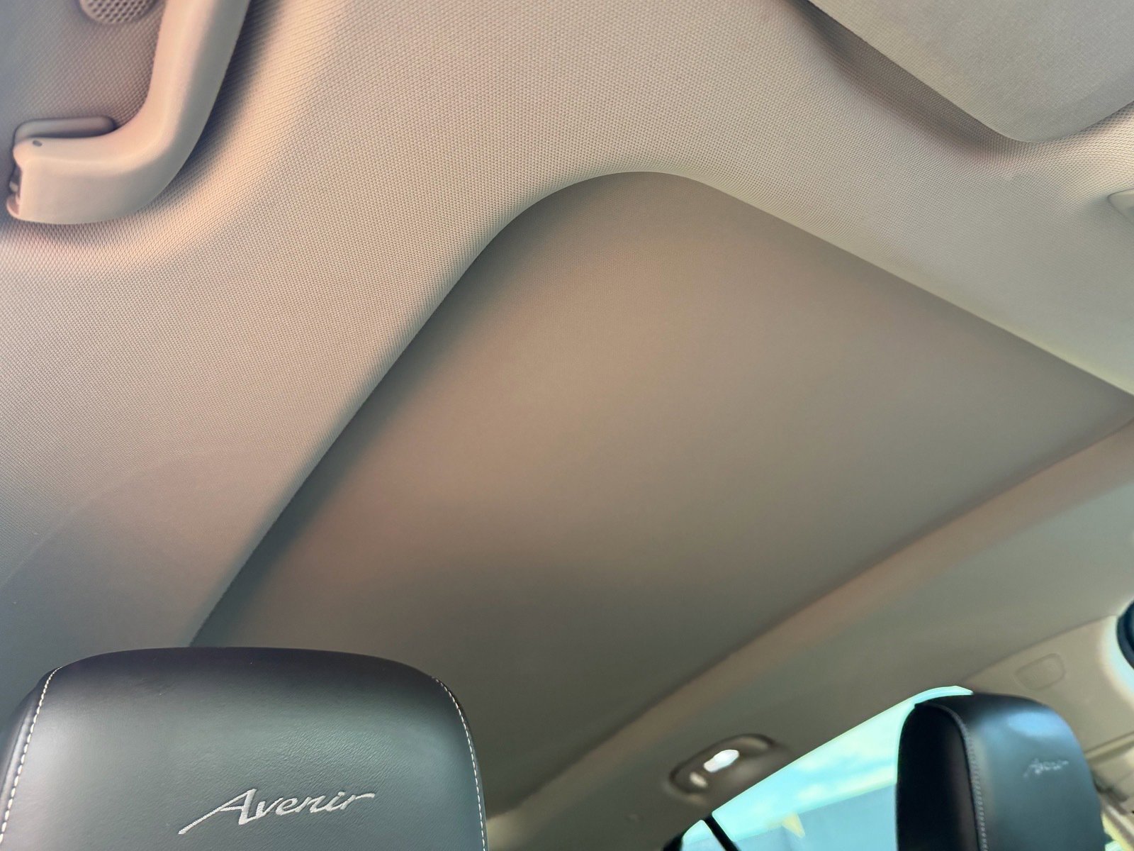 Used 2021 Buick Envision Avenir w/ Technology Package II image 10