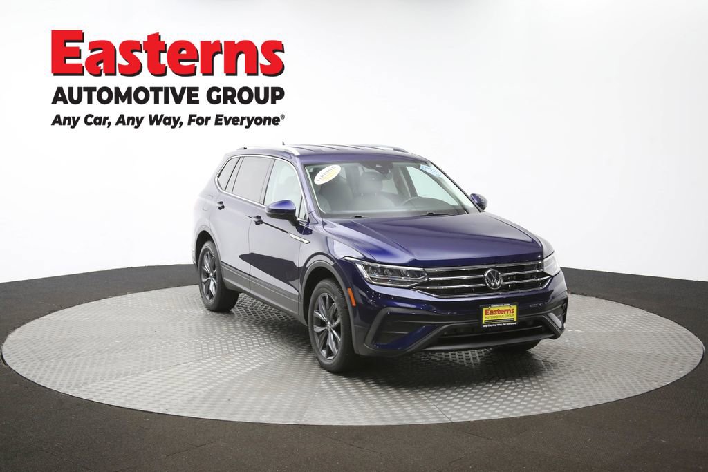 Used 2022 Volkswagen Tiguan SE image 48