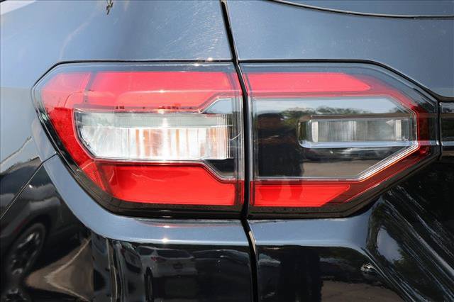 Used 2025 Honda Pilot Touring image 11