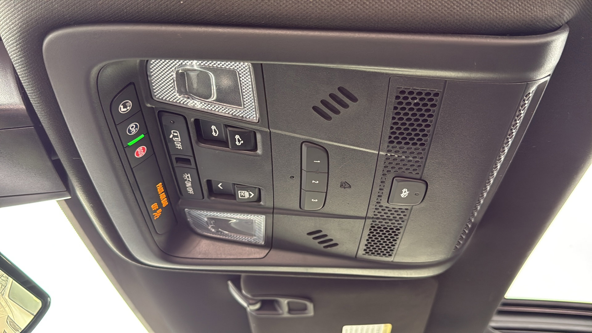 Certified 2024 Cadillac XT5 Sportv w/ Technology Package image 29