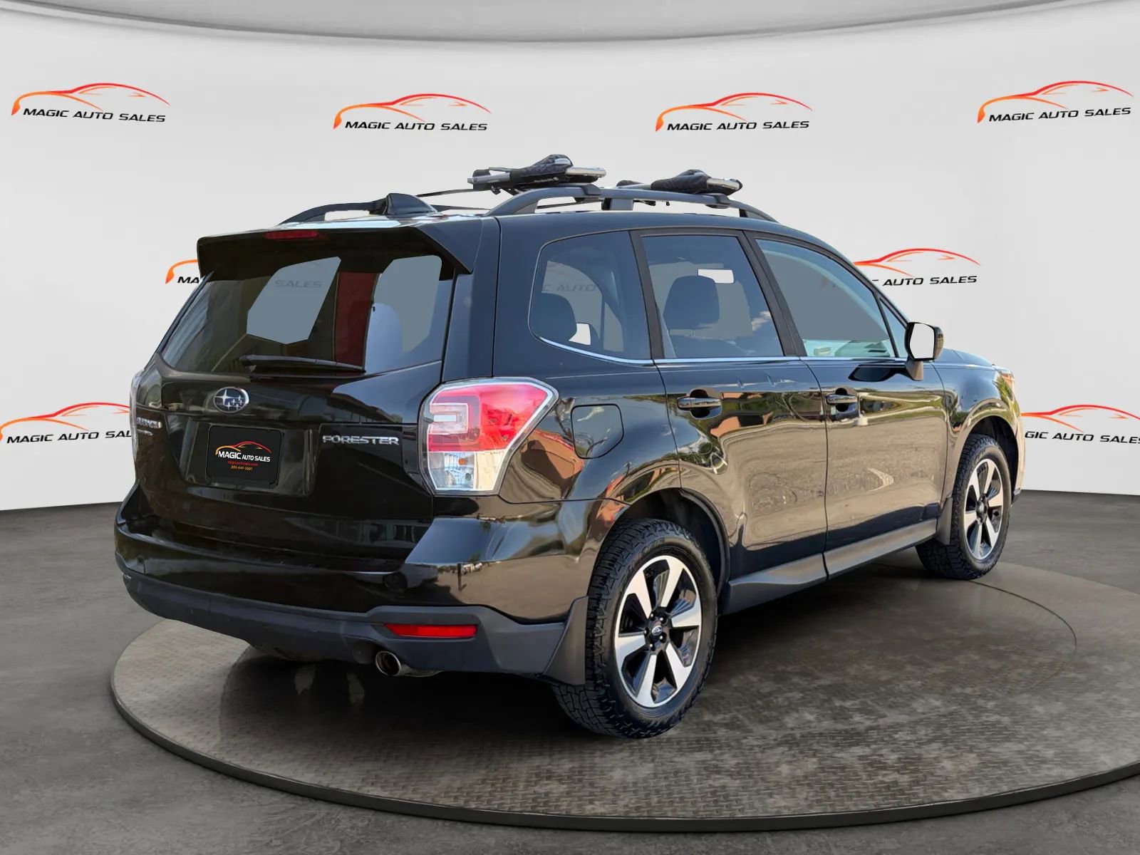 Used 2018 Subaru Forester 2.5i Limited AWD/4WD image 10