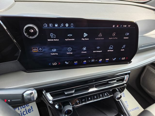 Used 2025 Chevrolet Traverse LT AWD/4WD image 8
