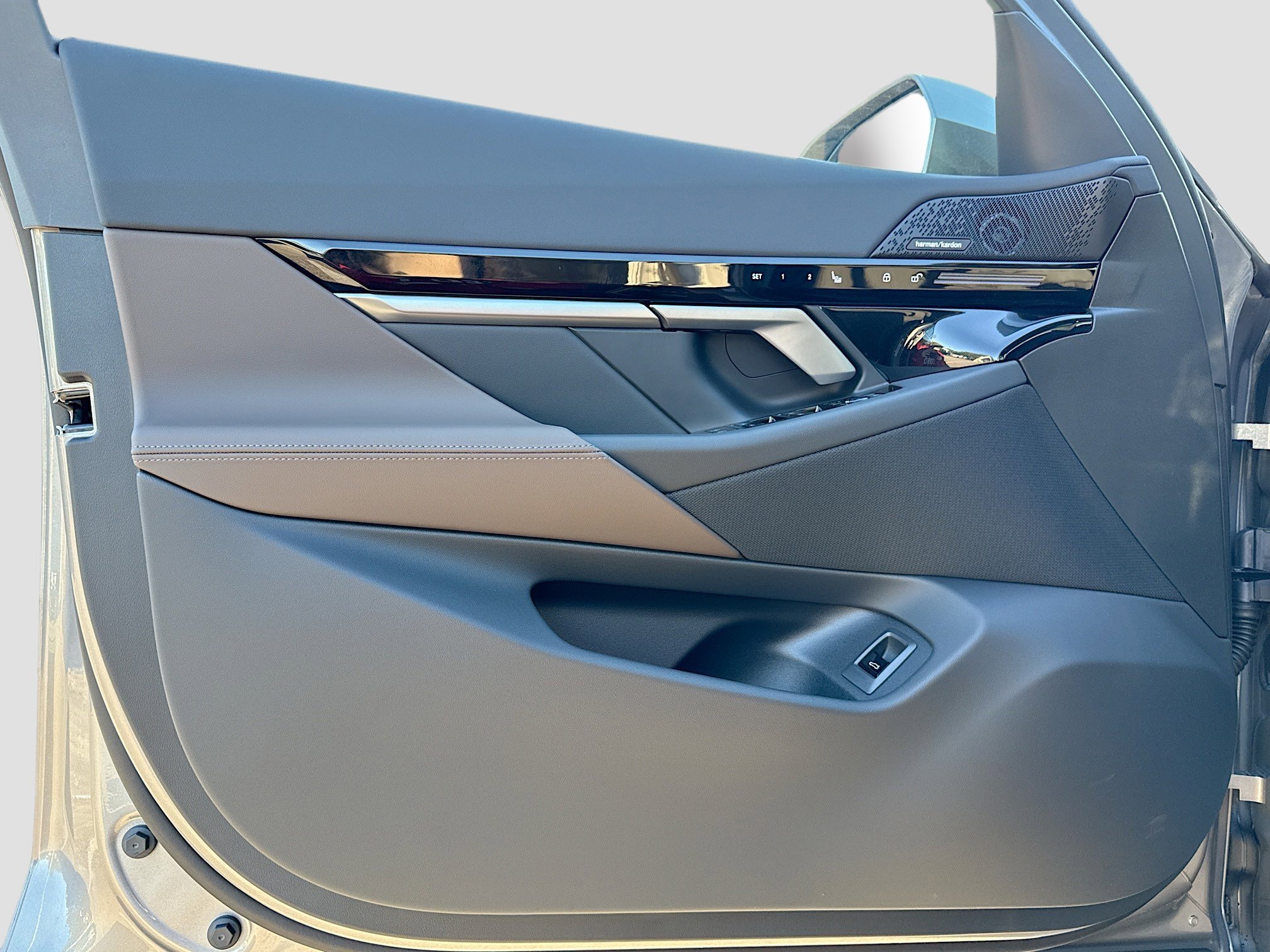 New 2026 BMW 530i w/ Executive Package image 23