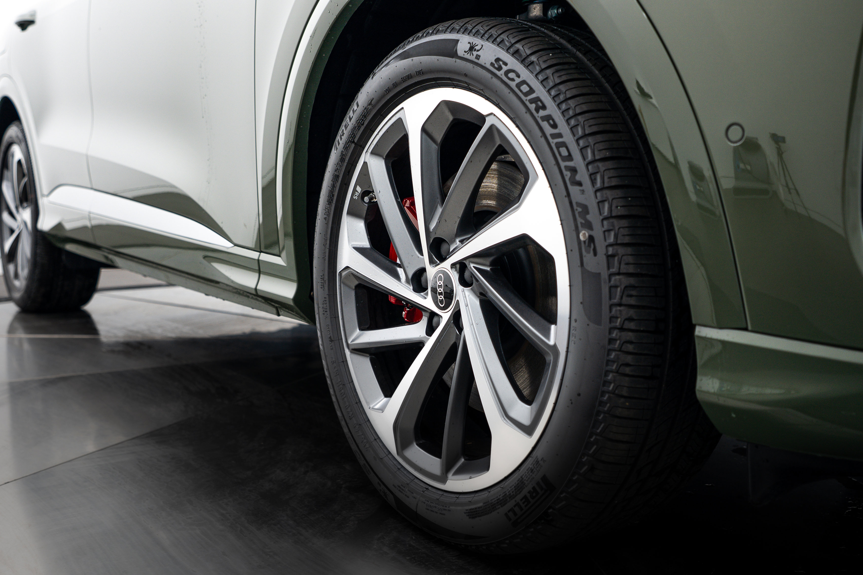 New 2025 Audi SQ5 Premium Plus image 24