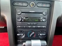Used 2005 Ford Mustang Premium RWD image 15