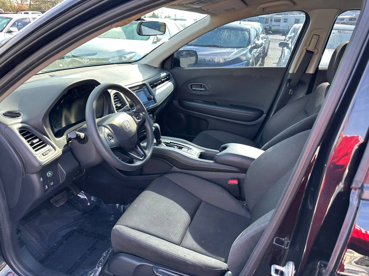 Used 2021 Honda HR-V LX image 12