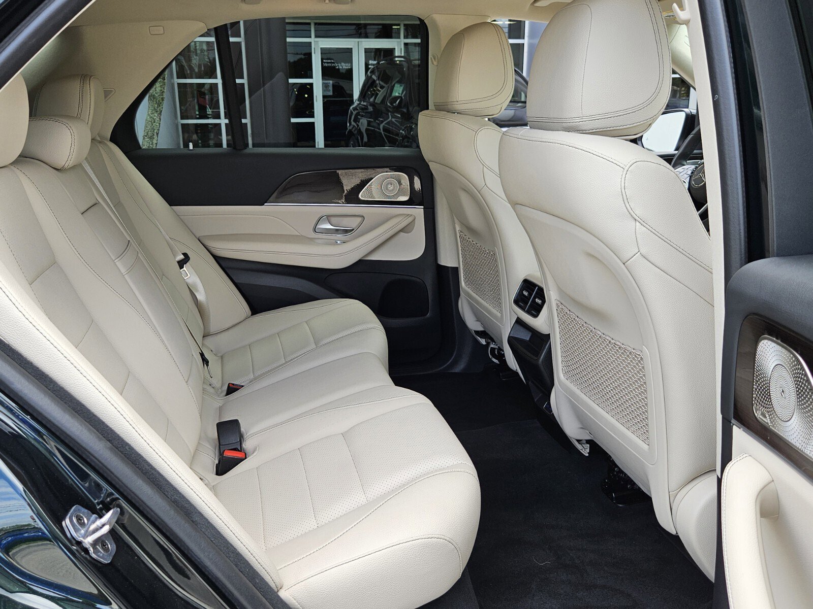 Certified 2025 Mercedes-Benz GLE 450e 4MATIC image 22