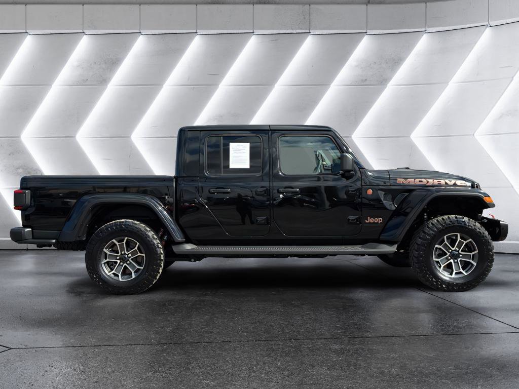 Used 2025 Jeep Gladiator Mojave image 7